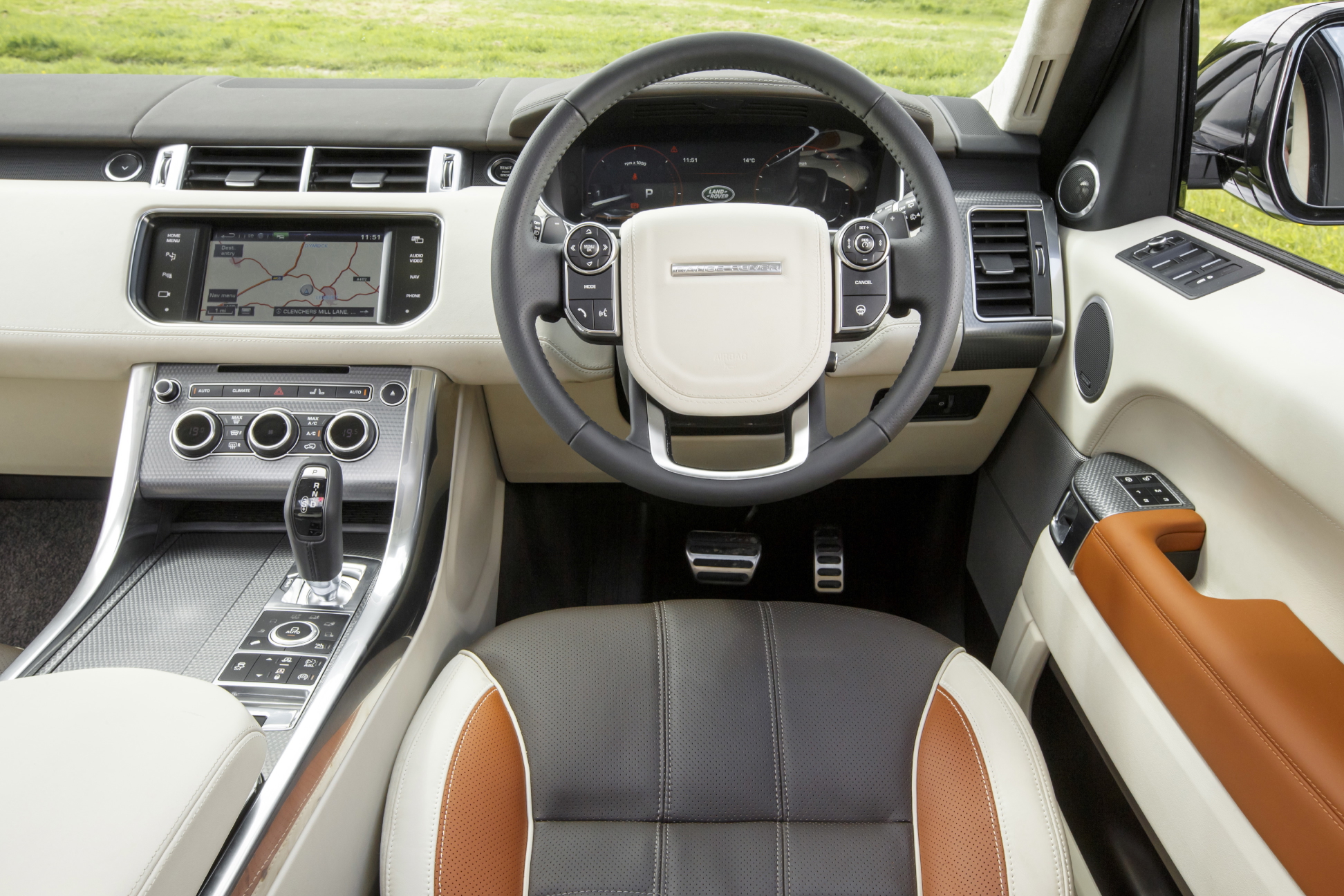 Range Rover Sport Can Convince Interior