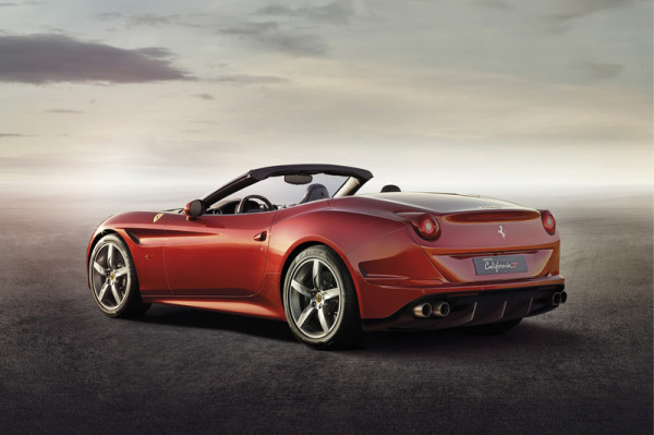 Ferrari California T Heck Seite