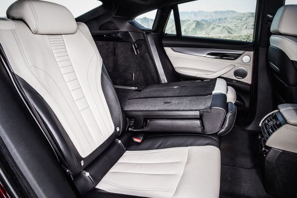 Der neue BMW X6  Innenraum Sitze Exclusivleder Nappa, erweitert Elfenbeinweiß  Interieurdesign Pure Extravagance Elfenbein