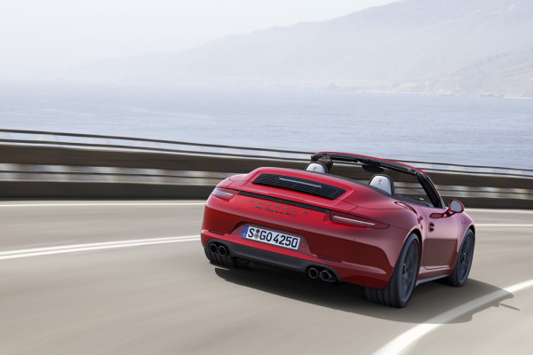 Porsche 911 Carrera GTS Cabriolet Heck