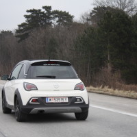 Opel Adam Rocks Autobahn