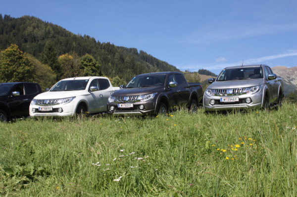 Mitsubishi L200 Pick Up Geländewagen Offroader