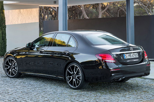 Mercedes-AMG E 43 Seiten Heckansicht