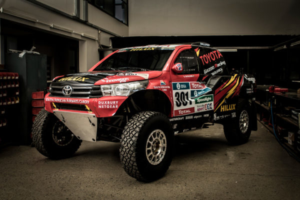 Toyota Hilux Evo Rallye Dakar Nasser Al-Attiyah