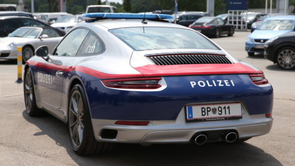 Polizei Porsche BP911